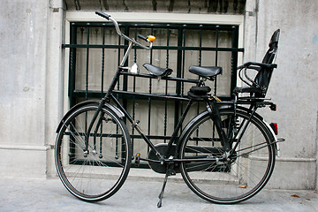 Image showing Bike with two Saddles