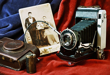 Image showing Ancient cameras