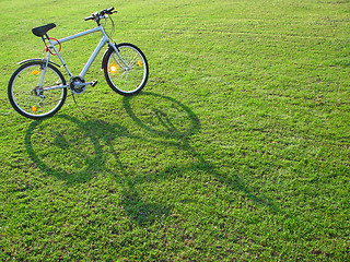 Image showing Bicycle in green 2