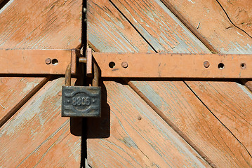Image showing Old door with lock