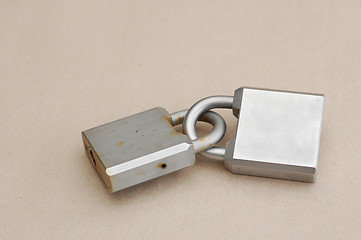 Image showing Pad lock marriage