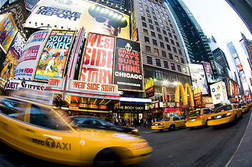 Image showing times square new york taxi movement