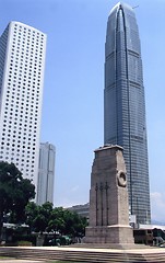 Image showing IFC 2 and the War Memorial, Hong Kong