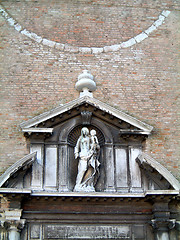 Image showing Mother and child statue