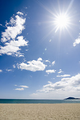 Image showing Sun shining on the beach