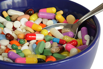 Image showing Bowl with Pills