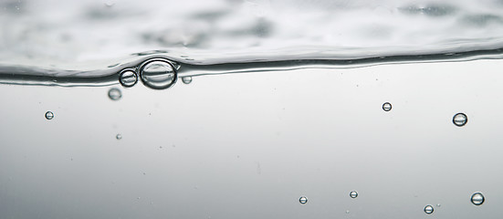 Image showing wave and bubbles