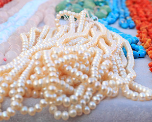 Image showing Pearl beads