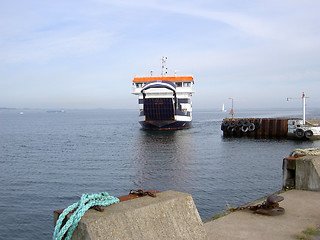 Image showing boat on way in ven