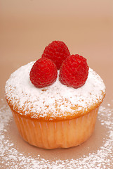 Image showing Raspberry cupcake