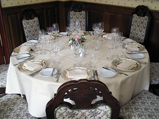 Image showing Table for eight