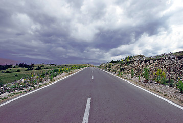 Image showing Way into cloudy sky