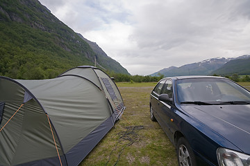 Image showing Camp and car