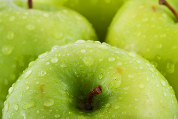 Image showing Waterdrops on green apple