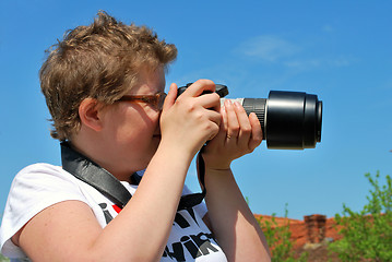 Image showing Lady Photographer