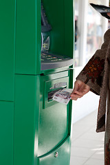 Image showing Girl gets 500 roubles