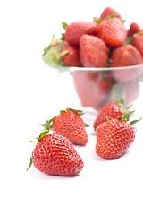 Image showing strawberries in the bowl
