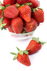 Image showing strawberries in the bowl