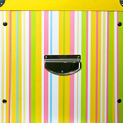 Image showing Yellow straps box