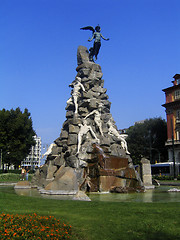 Image showing Fountain in Statuto Square in Turin, Italy