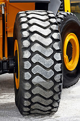 Image showing Big tyre