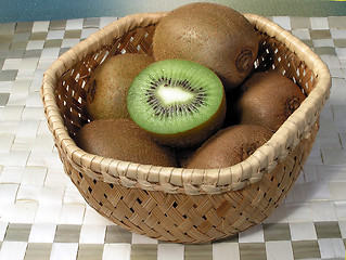 Image showing Kiwi