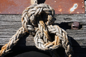 Image showing Old rope