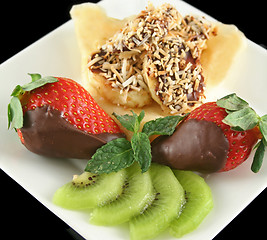 Image showing Choc Bananas And Strawberries 5