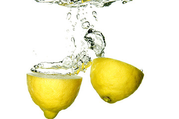 Image showing Lemon splashing