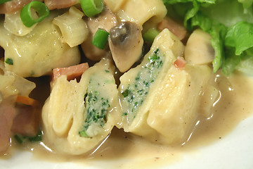 Image showing Chicken And Spinach Tortellini