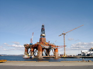 Image showing oil rig repairs