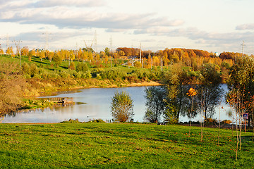 Image showing Pond in autumn park