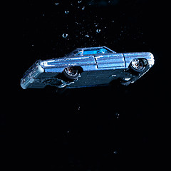 Image showing Sinking car