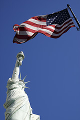 Image showing statue of liberty and the american flag united states
