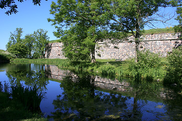 Image showing Wall by Lake