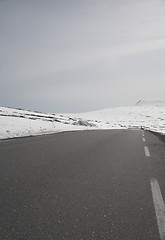 Image showing Mountain road