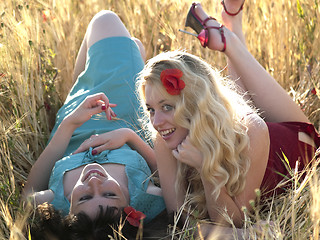 Image showing SIsters in field