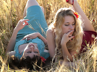 Image showing SIsters in field