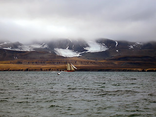 Image showing yacht on waves