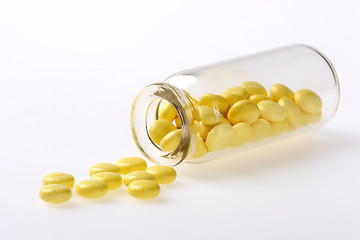 Image showing yellow pills