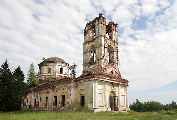 Image showing Ruins of a church