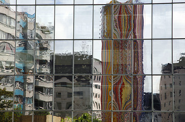 Image showing Glass facade La Defense