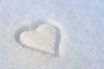 Image showing Heart on the snow