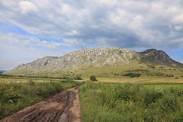 Image showing Road to the peaks