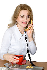 Image showing Businesswoman speak by phone