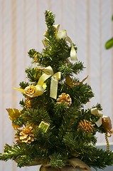 Image showing Christmas tree by reception