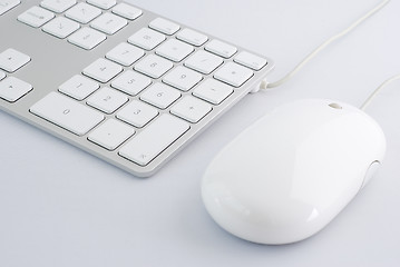 Image showing White keyboard and mouse