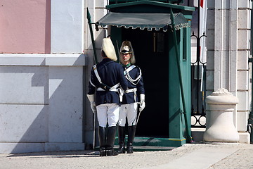 Image showing  Soldiers changing the guard in Lisbon