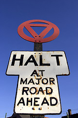 Image showing Halt at major road sign