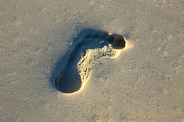 Image showing footprint on sand